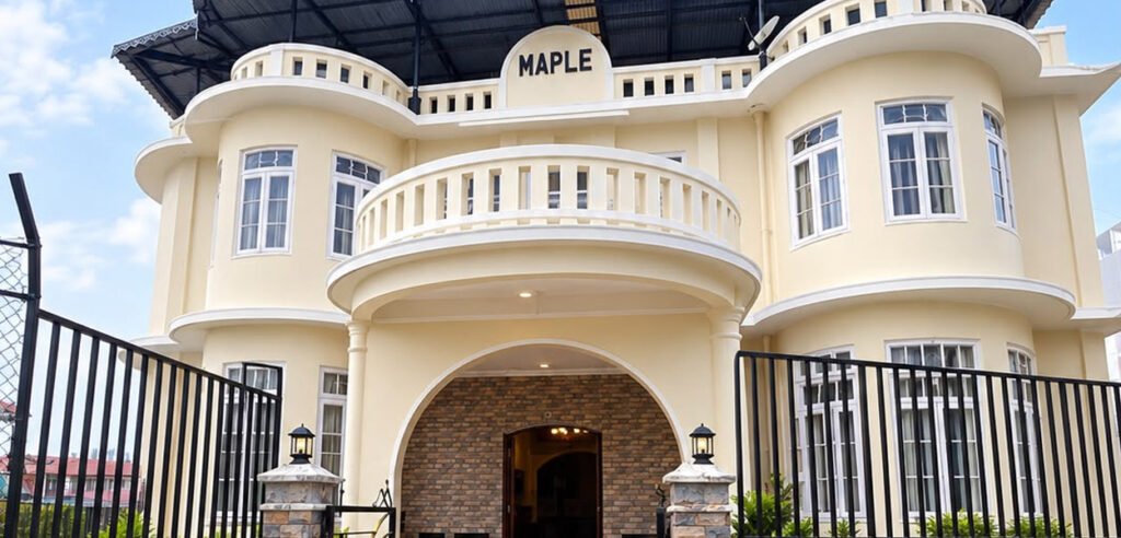 Maple Tourist lodge